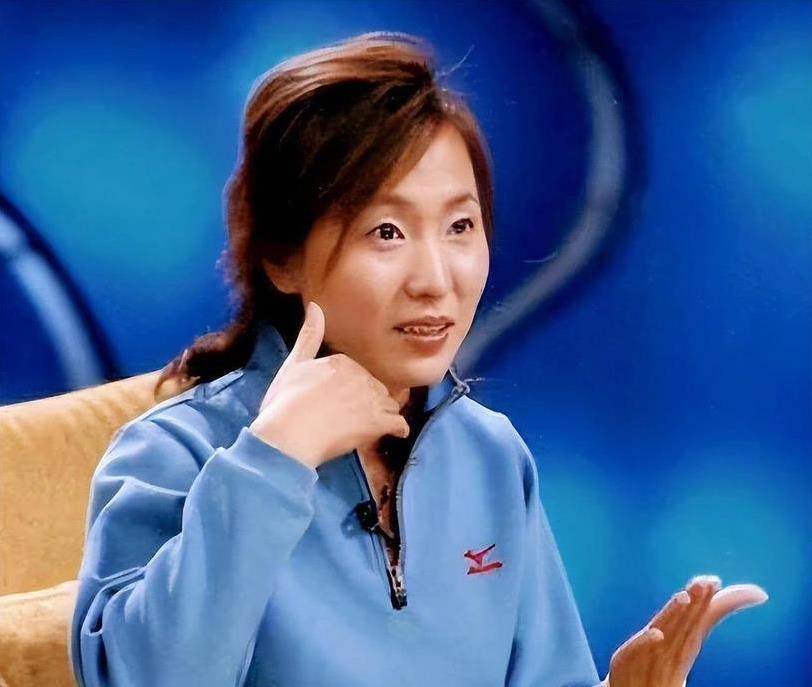 人耐力, 她说 人耐力, 她说