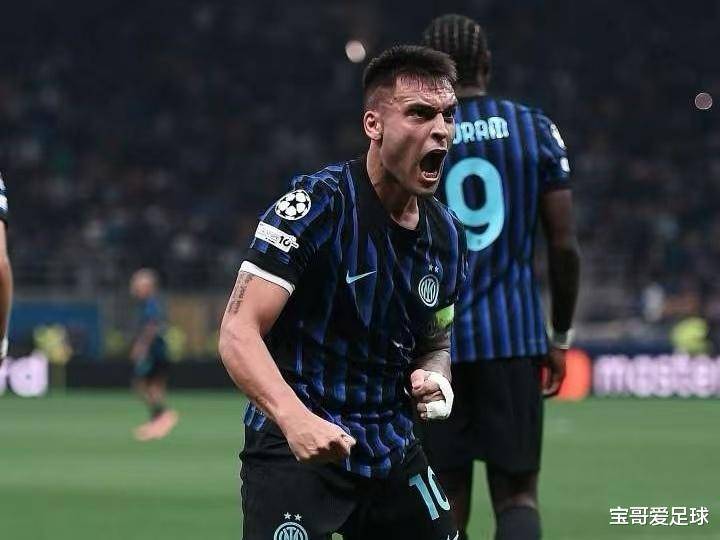德比战中, 但他在球队, AC米兰 德比战中, 但他在球队, AC米兰